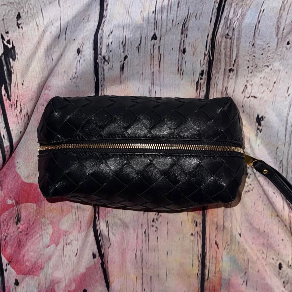 Bottega Veneta Napa Intrecciato Zip Wristlet Clutch Black